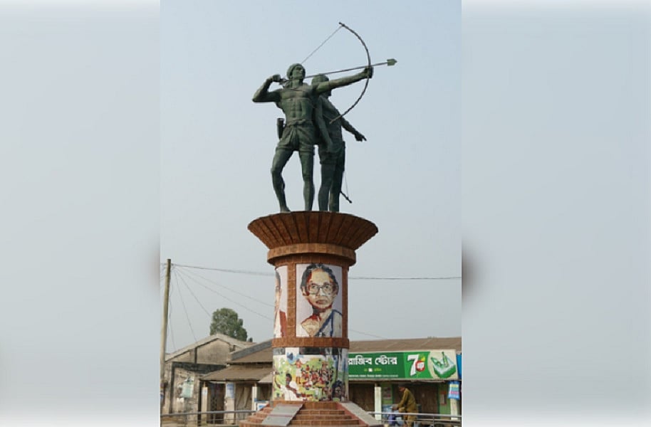 बांग्लादेश में उपद्रवियों ने सिद्धो-कान्हू की प्रतिमा ध्वस्त की 