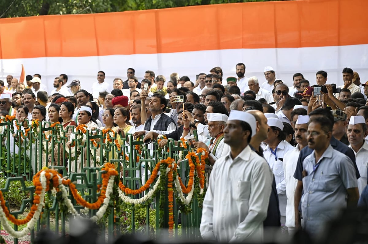 स्वतंत्रता दिवस: खड़गे बोले- आज के हुक्मरान विभाजनकारी सोच को बढ़ावा दे रहे हैं, वे नफरत फैलाने की मंशा से...