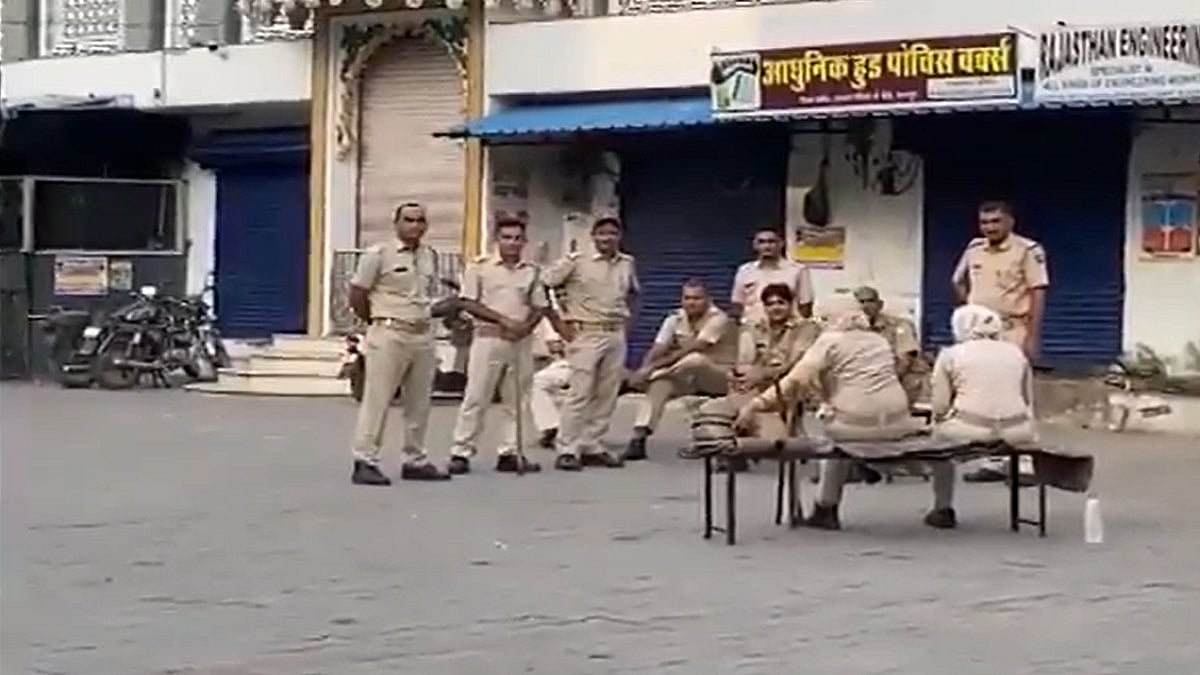 उदयपुर में दो छात्रों में झड़प-बवाल के बाद सुरक्षा कड़ी, स्कूल-कॉलेज बंद, धारा 144 लागू, 24 घंटे के लिए इंटरनेट बंद