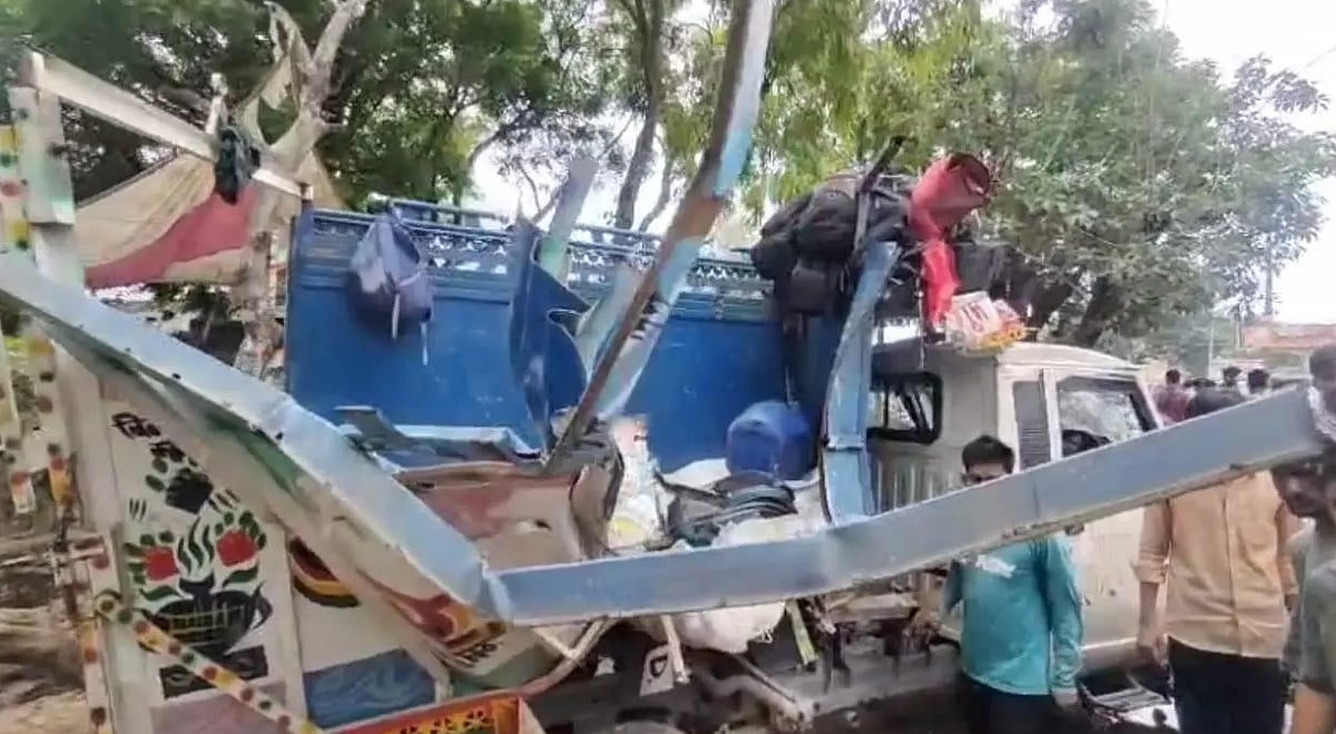यूपी के बुलंदशहर में भीषण सड़क हादसा, बस और पिकअप की टक्कर में 10 लोगों की दर्दनाक मौत, 37 घायल