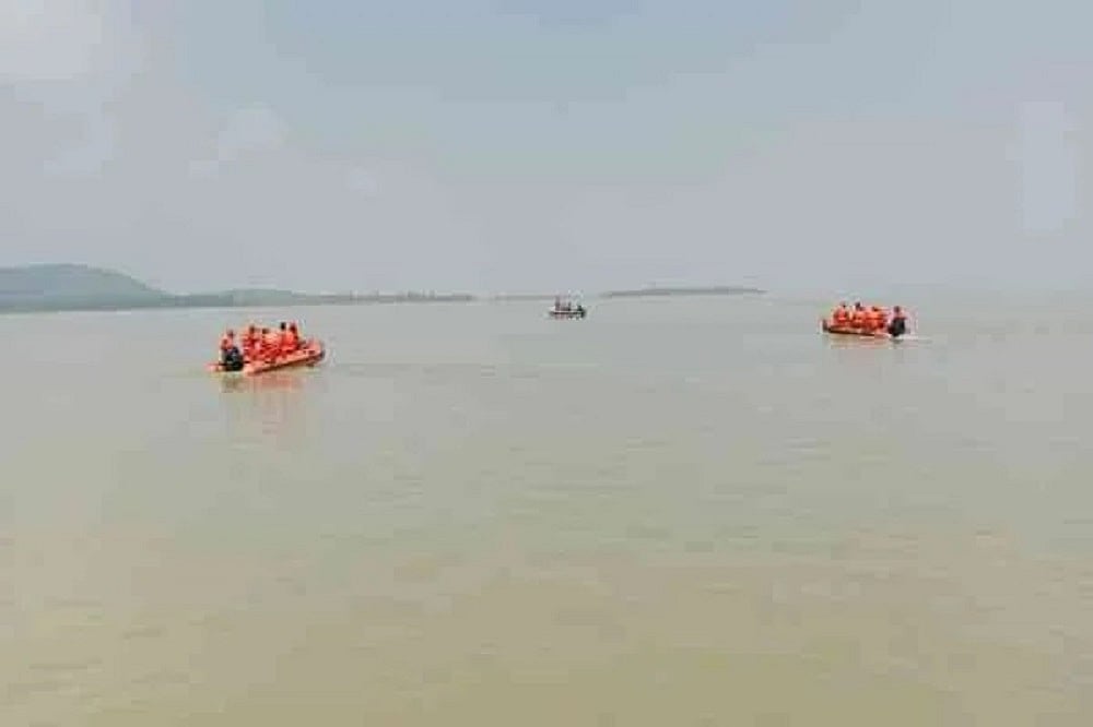 दो पायलट के साथ जमशेदपुर से उड़े ट्रेनी विमान का 27 घंटे बाद भी पता नहीं, NDRF ने डैम में शुरू किया सर्च ऑपरेशन