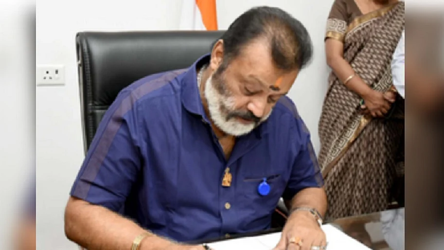 सुरेश गोपी ने मोदी सरकार के मंत्री पद से हटने की इच्छा जताई, कहा- फिल्मों के बिना नहीं रह सकता