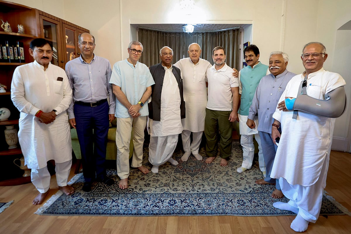 जम्मू-कश्मीर में कांग्रेस और NC मिलकर लड़ेगी चुनाव, फारूक अब्दुल्ला ने कहा, सभी सीट पर गठबंधन को अंतिम रूप दिया गया 