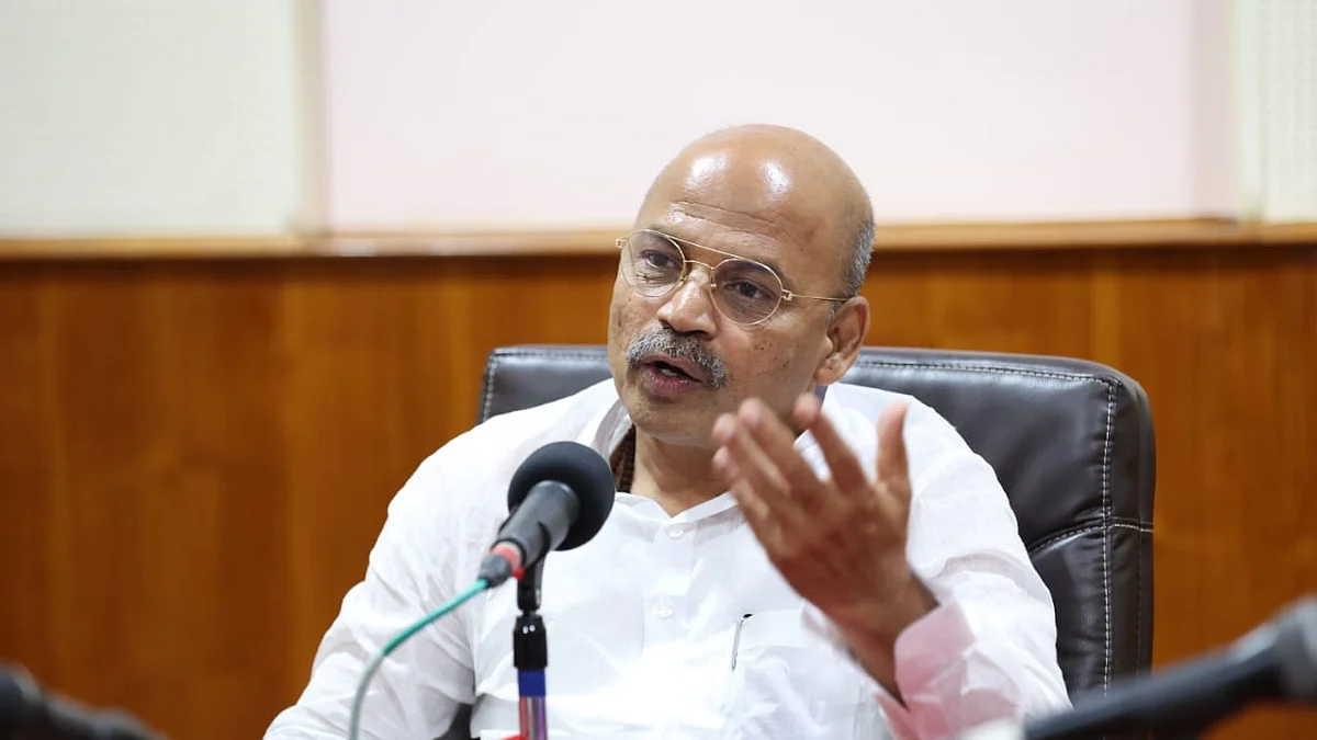 कर्नाटक के चिकित्सा शिक्षा मंत्री डॉ. शरण प्रकाश पाटिल