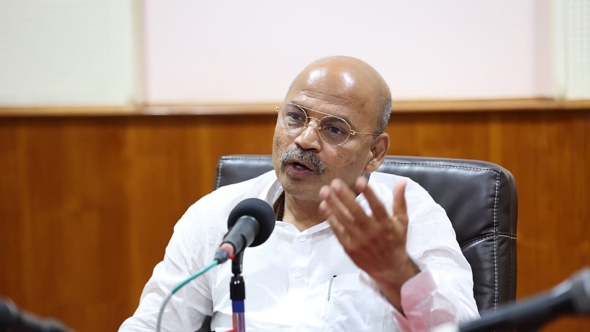 कर्नाटक के चिकित्सा शिक्षा मंत्री डॉ. शरण प्रकाश पाटिल