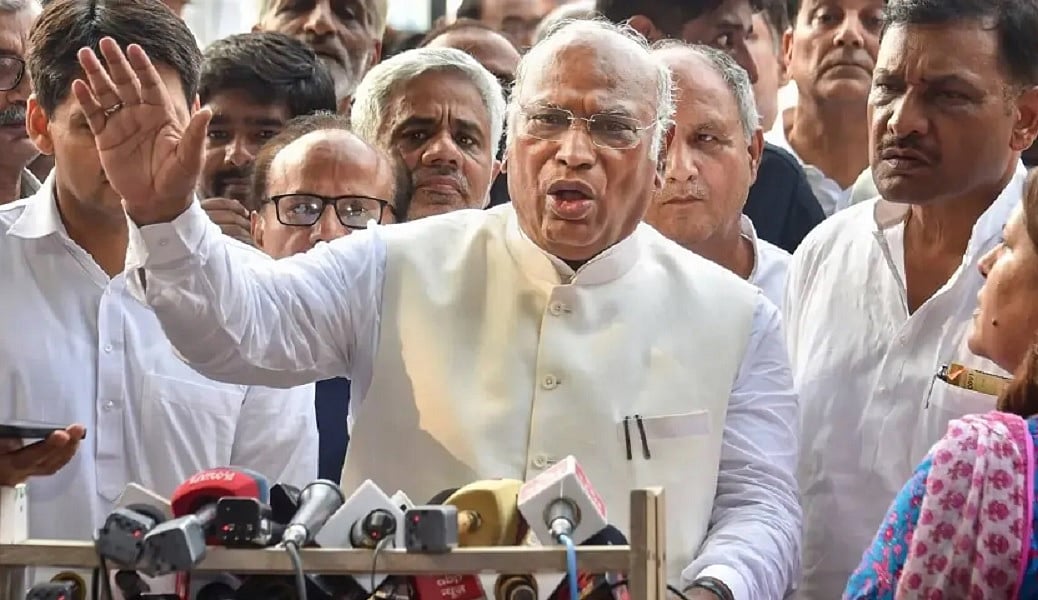 यूपीएस में 'यू' का मतलब मोदी सरकार का 'यू-टर्न' है.. कांग्रेस अध्यक्ष ने केंद्र के पेंशन लागू करने पर कसा तंज