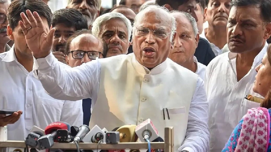 यूपीएस में 'यू' का मतलब मोदी सरकार का 'यू-टर्न' है.. कांग्रेस अध्यक्ष ने केंद्र के पेंशन लागू करने पर कसा तंज