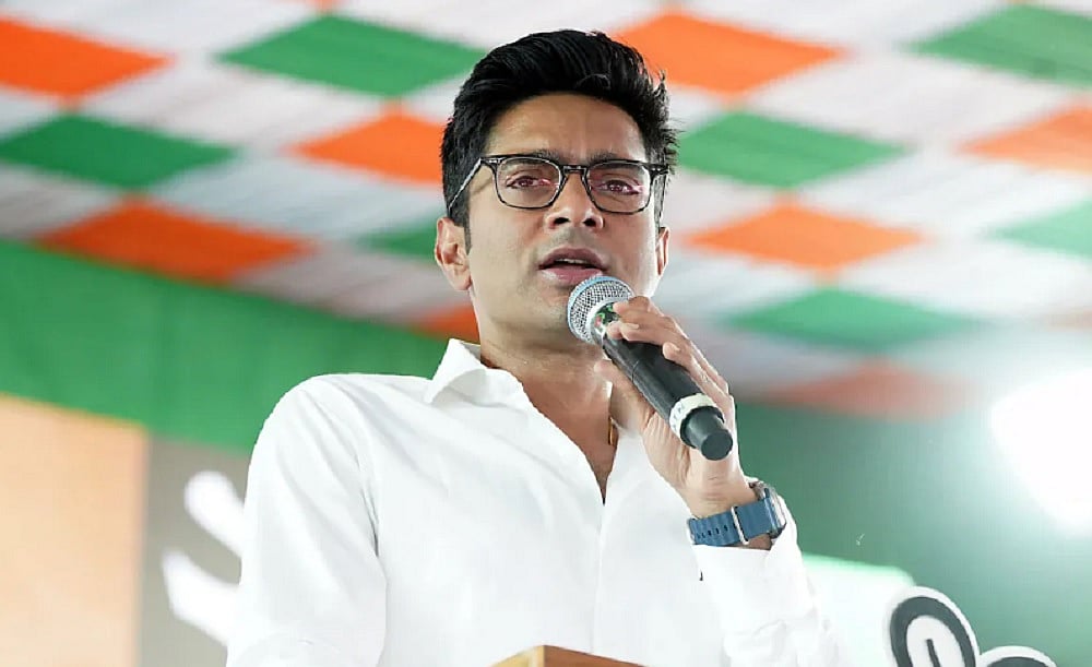 SIR पर टकराव: अभिषेक बनर्जी ने EC पर लगाए गंभीर आरोप- नहीं दिया कोई जवाब, दिखाई उंगली तो मैंने कहा नीचे करो
