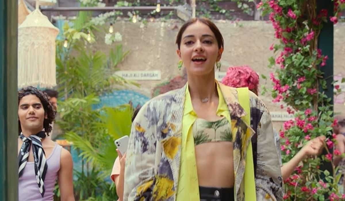 सिनेजीवन: अनन्या की 'कॉल मी बे' बेव सीरीज का पहला गाना रिलीज और 'देवरा: पार्ट 1' का नया दमदार पोस्टर आया सामने 