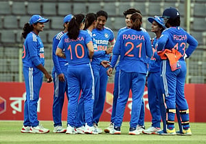 खेल: जडेजा-सिराज दलीप ट्रॉफी से बाहर और महिलाओं के T20 WC के लिए भारतीय टीम घोषित