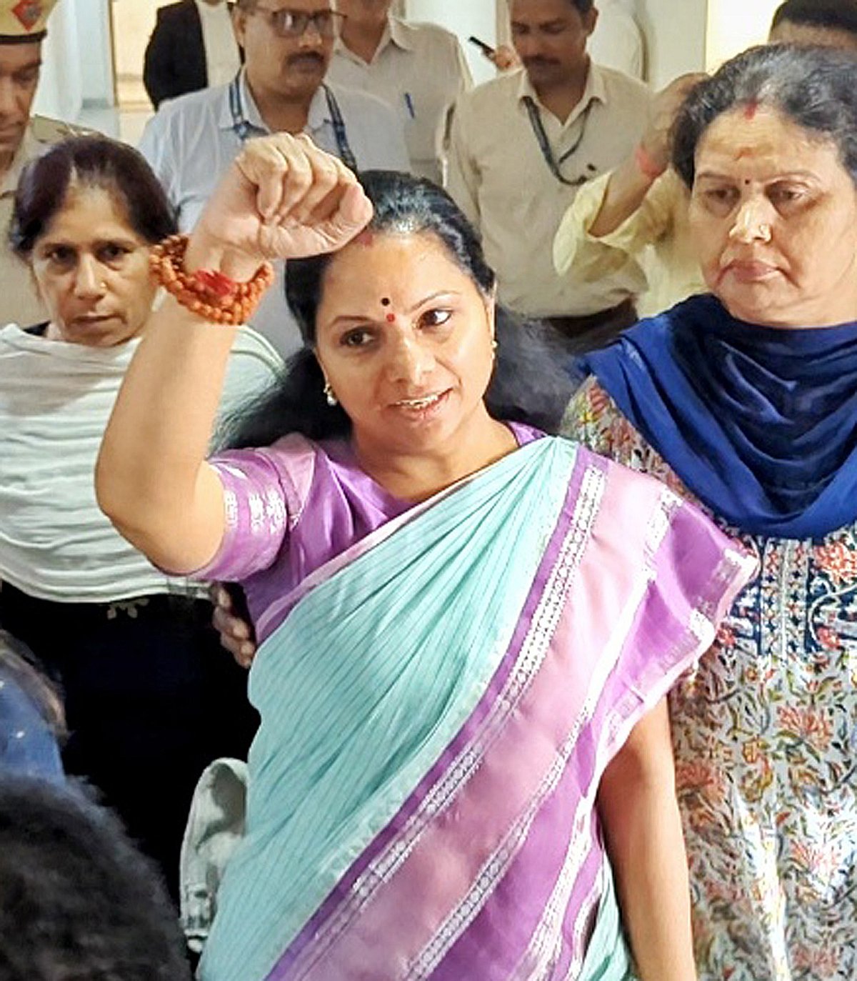 दिल्ली शराब घोटाले में के. कविता को भी सुप्रीम कोर्ट से जमानत, 5 महीने बाद जेल से बाहर आएंगी, जमा कराना होगा पासपोर्ट