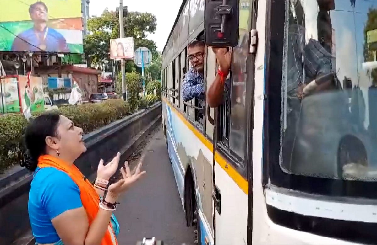 हिंसा की छिटपुट घटनाओं के बीच पश्चिम बंगाल में BJP के बंद का मिला-जुला असर रहा, देखें तस्वीरें