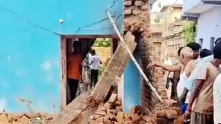 पटना में धार्मिक आयोजन के दौरान दीवार गिरी, 40 से ज्यादा लोग घायल, पांच की हालत बेहद गंभीर