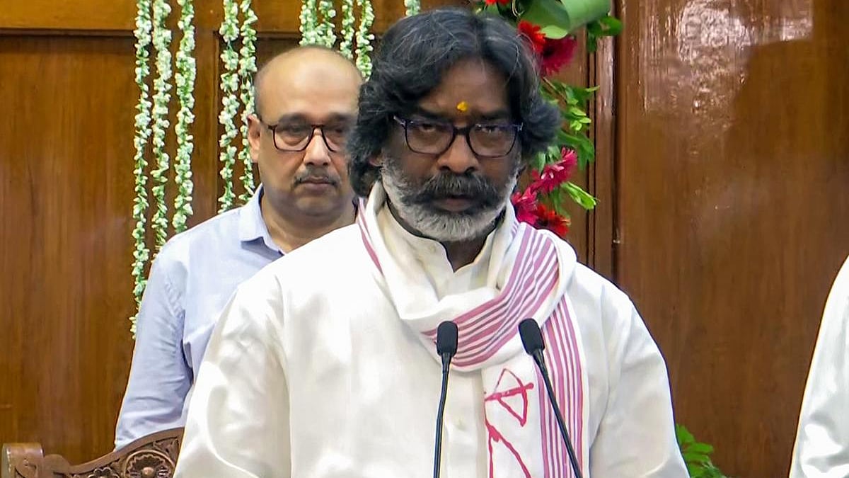 झारखंड में ‘सरकार आपके द्वार’ कार्यक्रम का चौथा चरण शुरू, हेमंत सोरेन ने लोगों से लाभ उठाने का आग्रह किया