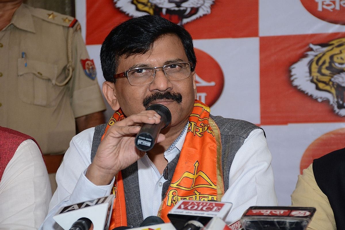 संजय राउत की रेकी मामले में खुलासा, पुलिस बोली- बंगले के बाहर देखे गए दो लोग मोबाइल नेटवर्क की जांच कर रहे थे