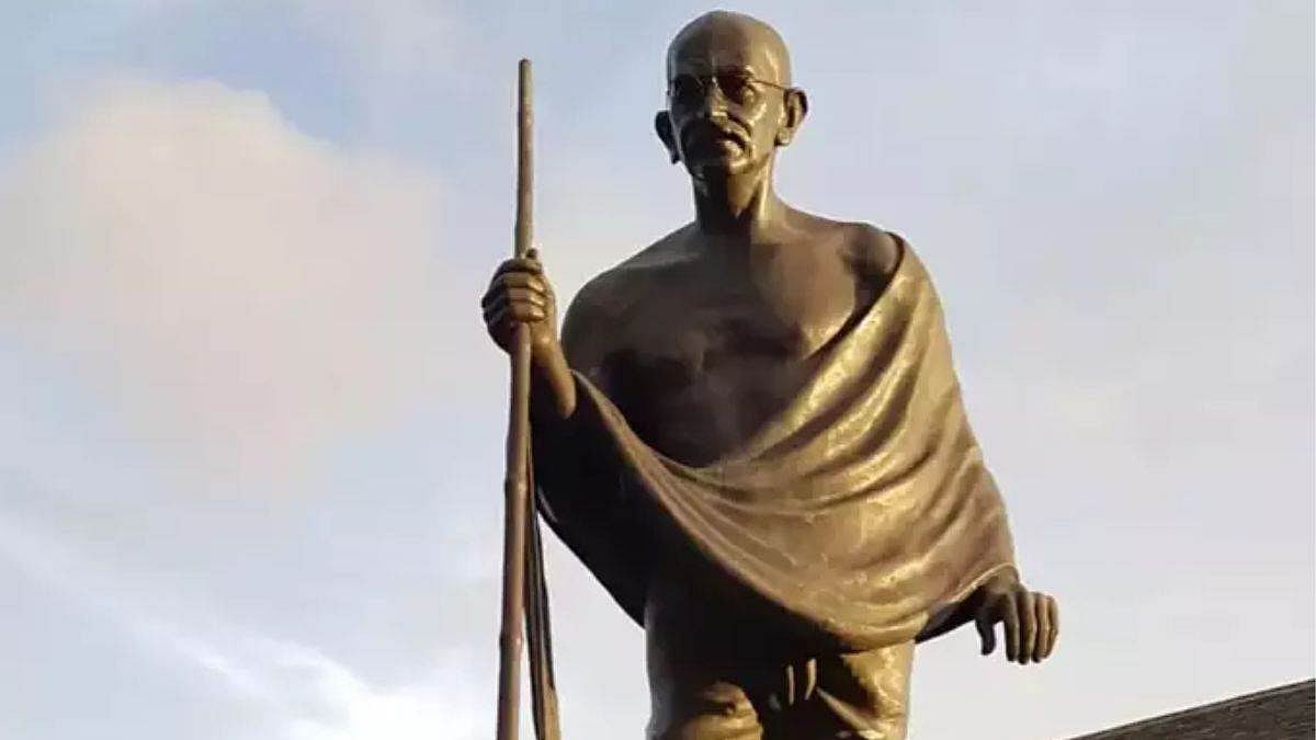 गांधी जयंती विशेष: राजघाट के अलावा रामपुर में भी है महात्मा की समाधि