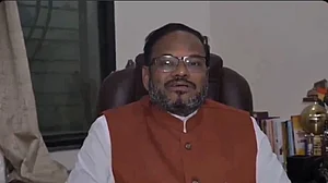 राहुल गांधी पर विवादित बयान देने वाले BJP सांसद बोंडे के खिलाफ केस दर्ज, जीभ दागने का किया था आह्वान