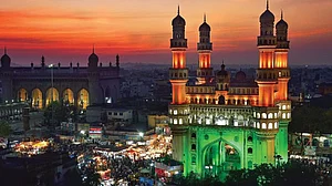 राम पुनियानी का लेखः हैदराबाद का विलय, मुक्ति या राजतंत्र से लोकतंत्र की ओर यात्रा?
