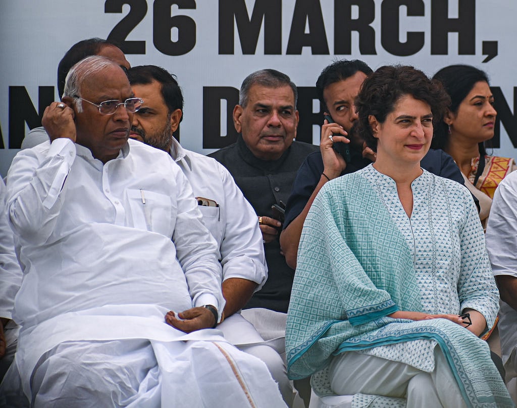 बिहार: खड़गे और प्रियंका गांधी का BJP-नीतीश पर हमला, 'नवादा की घटना डबल इंजन सरकार के जंगलराज का एक और प्रमाण'