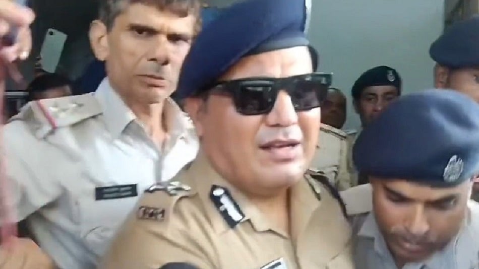 बिहार में 'सिंघम' नाम से चर्चित IPS शिवदीप लांडे ने दिया इस्तीफा, राजनीति में उतरने की चर्चा तेज