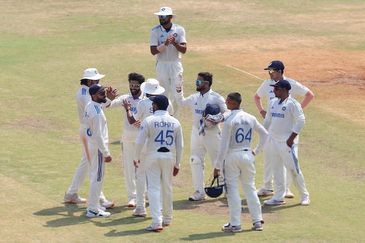 IND vs BAN Test: बांग्लादेश पर फॉलोऑन का खतरा, दूसरे दिन चाय तक स्कोर 112/8, बुमराह ने 3 विकेट लिए