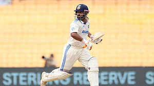 IND vs BAN: चेन्नई टेस्ट में पंत ने शतक जमाकर रचा इतिहास, एमएस धोनी के इस रिकॉर्ड की बराबरी की