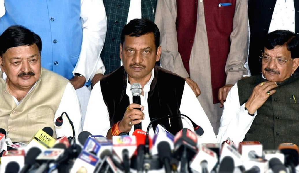 महादलित के नाम पर नीतीश सीएम बने और अब उन्हीं का घर जलाया जा रहा: अखिलेश सिंह