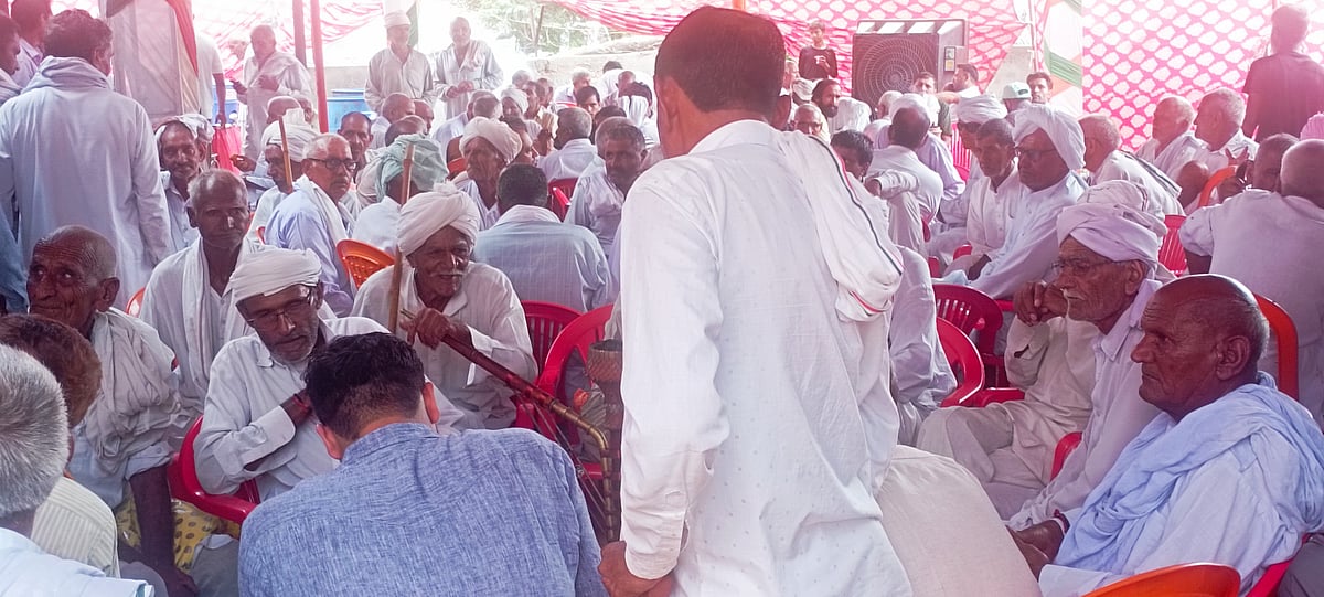 हरियाणा चुनाव: जुलाना में सिर चढ़कर बोल रहा विनेश फोगाट का जादू, पक्ष हो या विपक्ष हर तरफ चर्चा के केंद्र में हैं विनेश