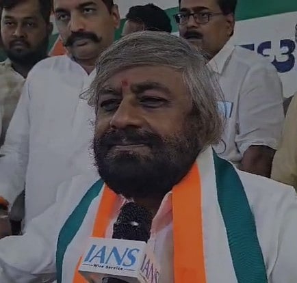 'राहुल गांधी के सक्रिय होते ही नरेंद्र मोदी परेशान हो उठे हैं', BJP पर बरसे ईश्वर खांडरे