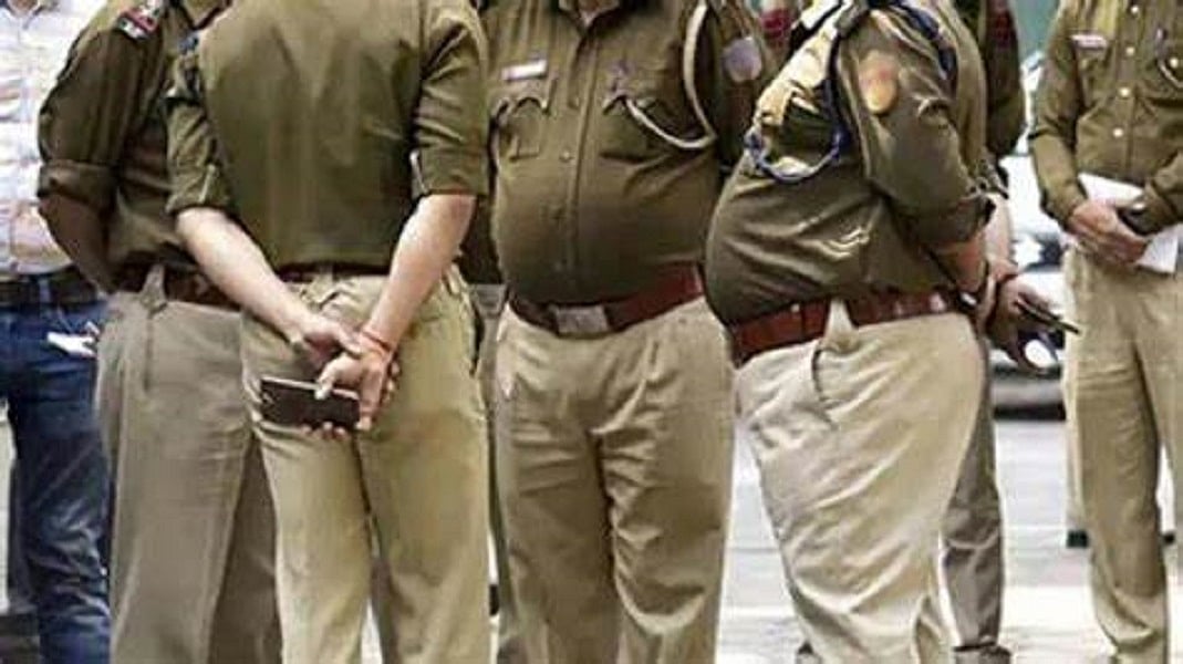 राजस्थानः महिला IPS की मोबाइल फोन लोकेशन देख रहे थे पुलिसकर्मी, दारोगा समेत 7 जवान निलंबित