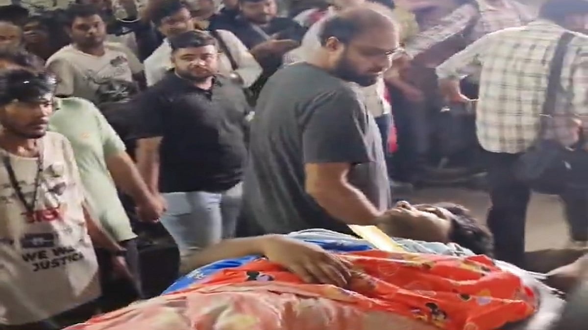 कोलकाता रेप-मर्डर केस: अनशन कर रहे डॉक्टर की बिगड़ी हालत, अस्पताल में कराया गया भर्ती