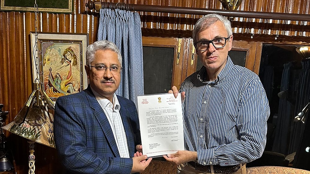 उमर अब्दुल्ला 16 अक्टूबर को लेंगे मुख्यमंत्री पद की शपथ, उपराज्यपाल ने सरकार बनाने का दिया निमंत्रण