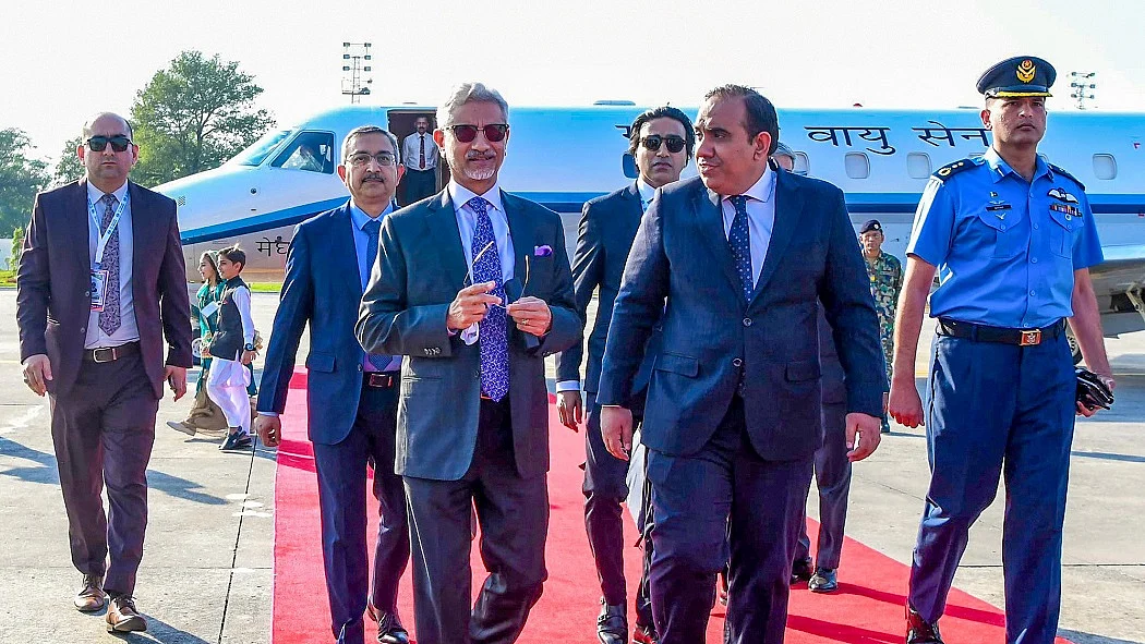 SCO बैठक के लिए पाकिस्तान पहुंचे विदेश मंत्री जयशंकर, पीएम शहबाज शरीफ के डिनर में होंगे शामिल
