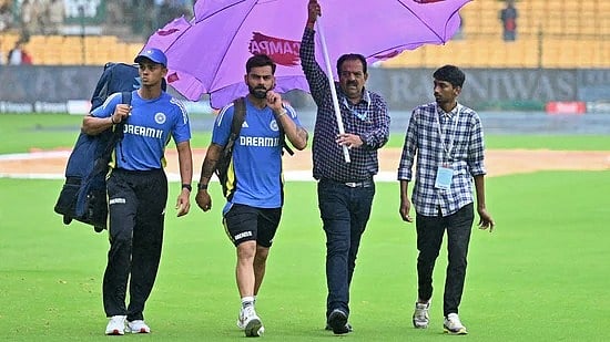IND vs NZ Test: भारत-न्यूजीलैंड टेस्ट, बारिश से पहला सत्र धुला, अभी तक नहीं हो सका है टॉस