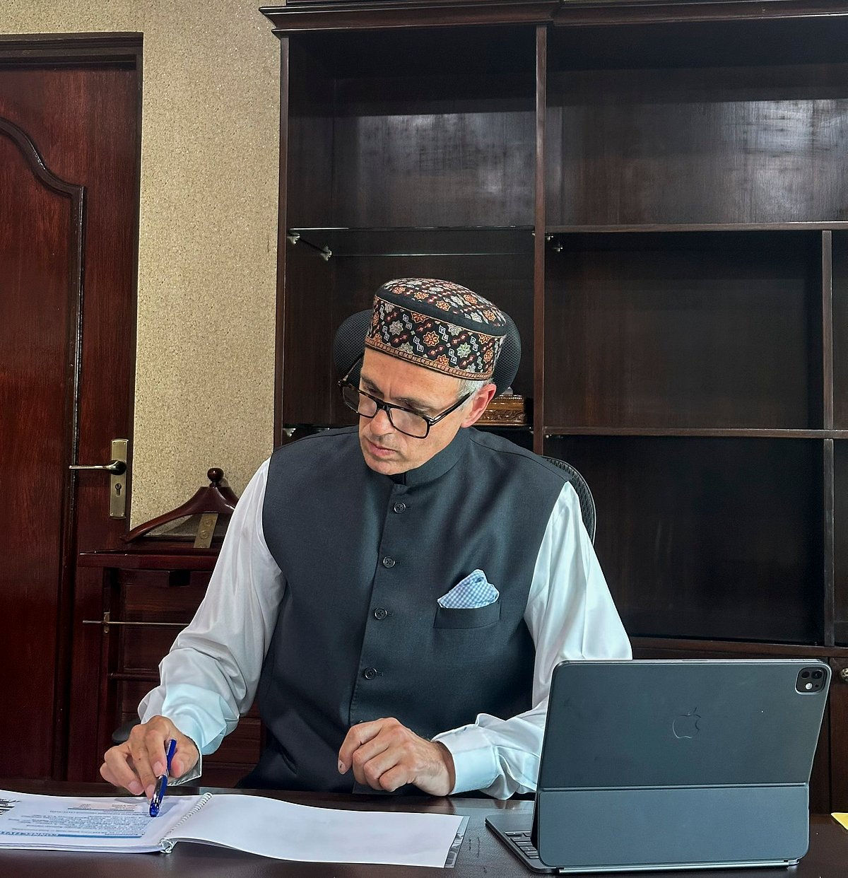 जम्मू-कश्मीर में गैर-स्थानीय श्रमिक की हत्या पर उमर अब्दुल्ला ने कहा- निंदनीय हैं ऐसे घृणित हमले