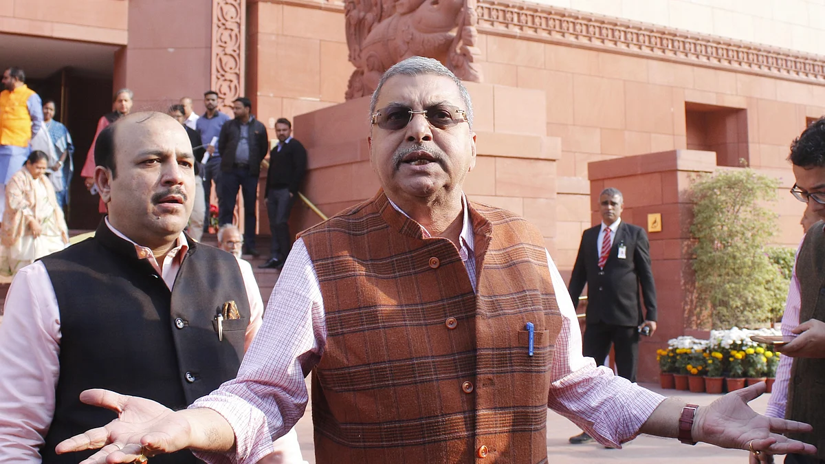  कल्याण बनर्जी और BJP सांसद में झड़प