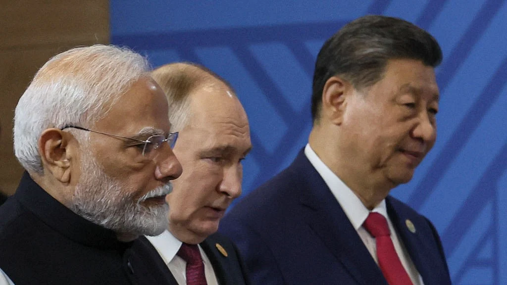 BRICS सम्मेलन में रूसी राष्ट्रपित व्लादिमिर पुतिन और चीन के राष्ट्रपति शी जिनपिंग के साथ प्रधानमंत्री नरेंद्र मोदी (फोटो - Getty Images)