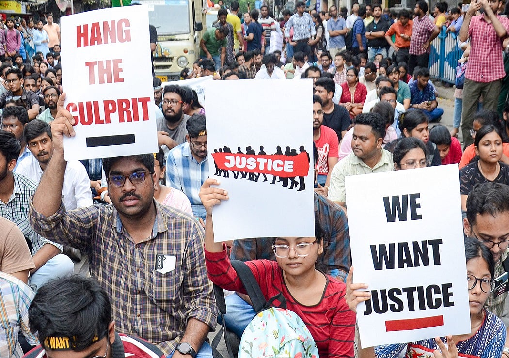 कोलकाता रेप-हत्या केसः जूनियर डॉक्टर अब गांव-गांव जाकर करेंगे प्रदर्शन, इंसाफ मिलने तक आंदोलन जारी रखने का ऐलान