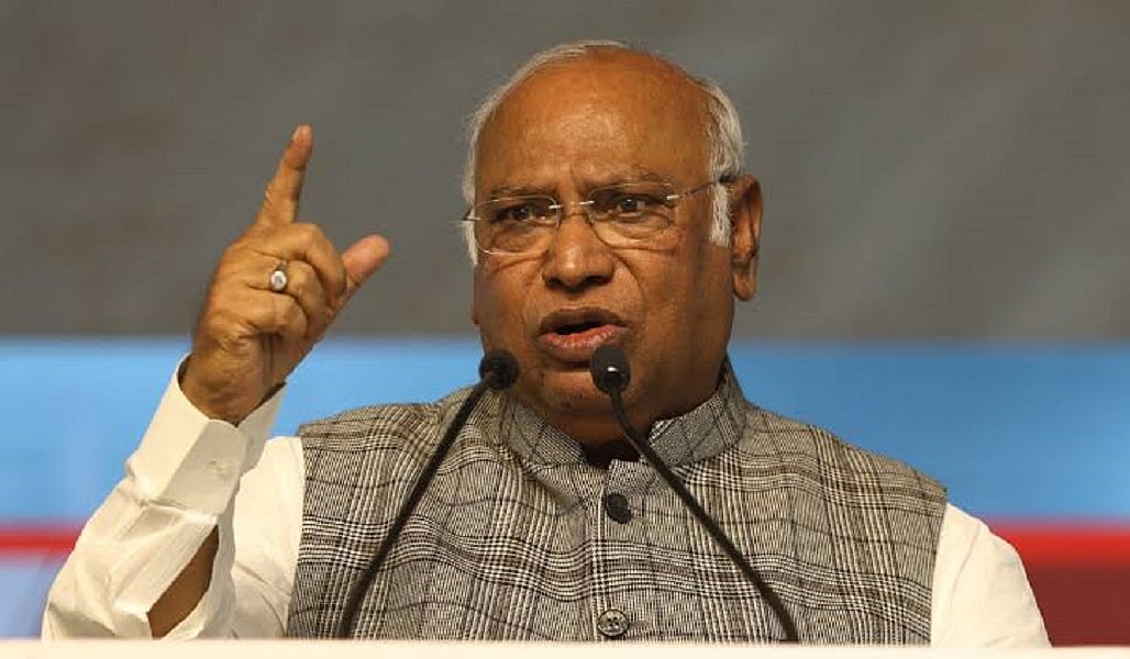 मानसून सत्र: पहलगाम आतंकी हमले पर खड़गे ने मोदी से पूछे गंभीर सवाल, ट्रंप के 'सीजफायर' बयान पर भी मांगा जवाब 