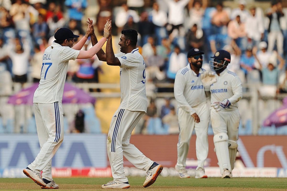 IND vs NZ 3rd Test Day 2: दूसरी पारी में न्यूजीलैंड 171/9, भारत पर अब तक 143 रन की बढ़त  