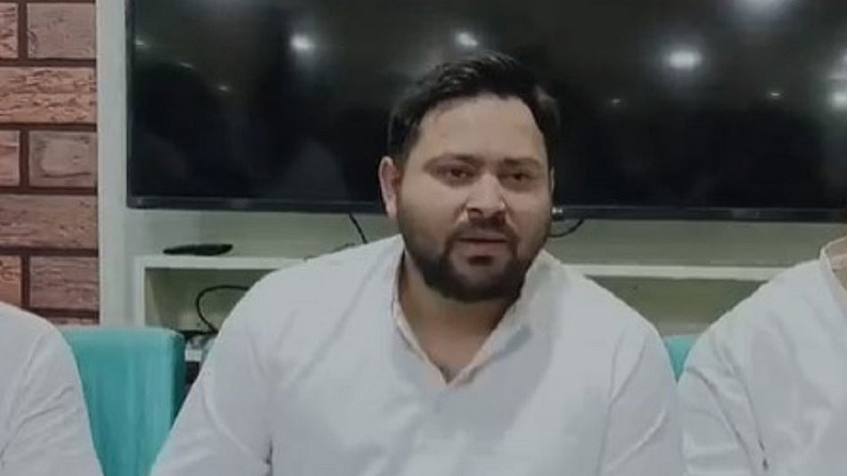 तेजस्वी यादव ने नीतीश कुमार पर नौकरी नहीं देने का लगाया आरोप, कहा- फाइल ही रुकवा दी थी