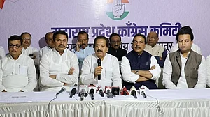 महाराष्ट्र चुनावः कांग्रेस ने सभी बागी उम्मीदवारों को 6 साल के लिए पार्टी से निलंबित किया