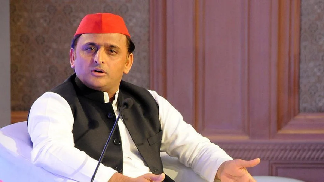 नोटबंदी के आठ सालः अखिलेश ने BJP पर साधा निशाना, कहा- इतिहास में यह अध्याय सिर्फ काले रंग में छपेगा