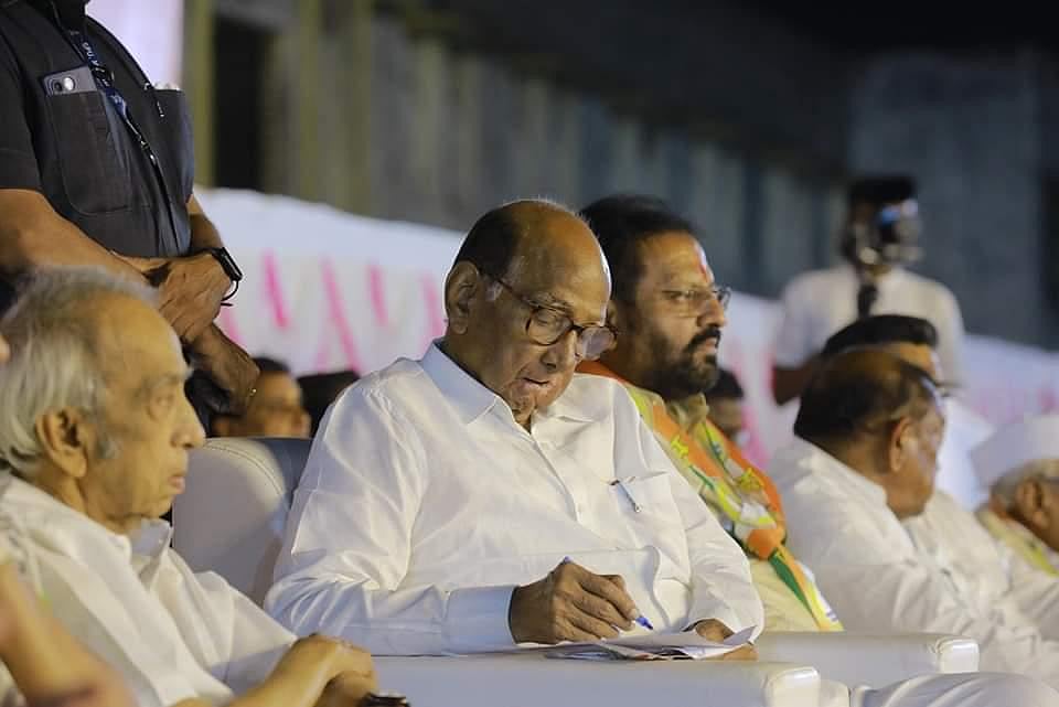 शरद पवार ने महायुति पर निशाना साधा 