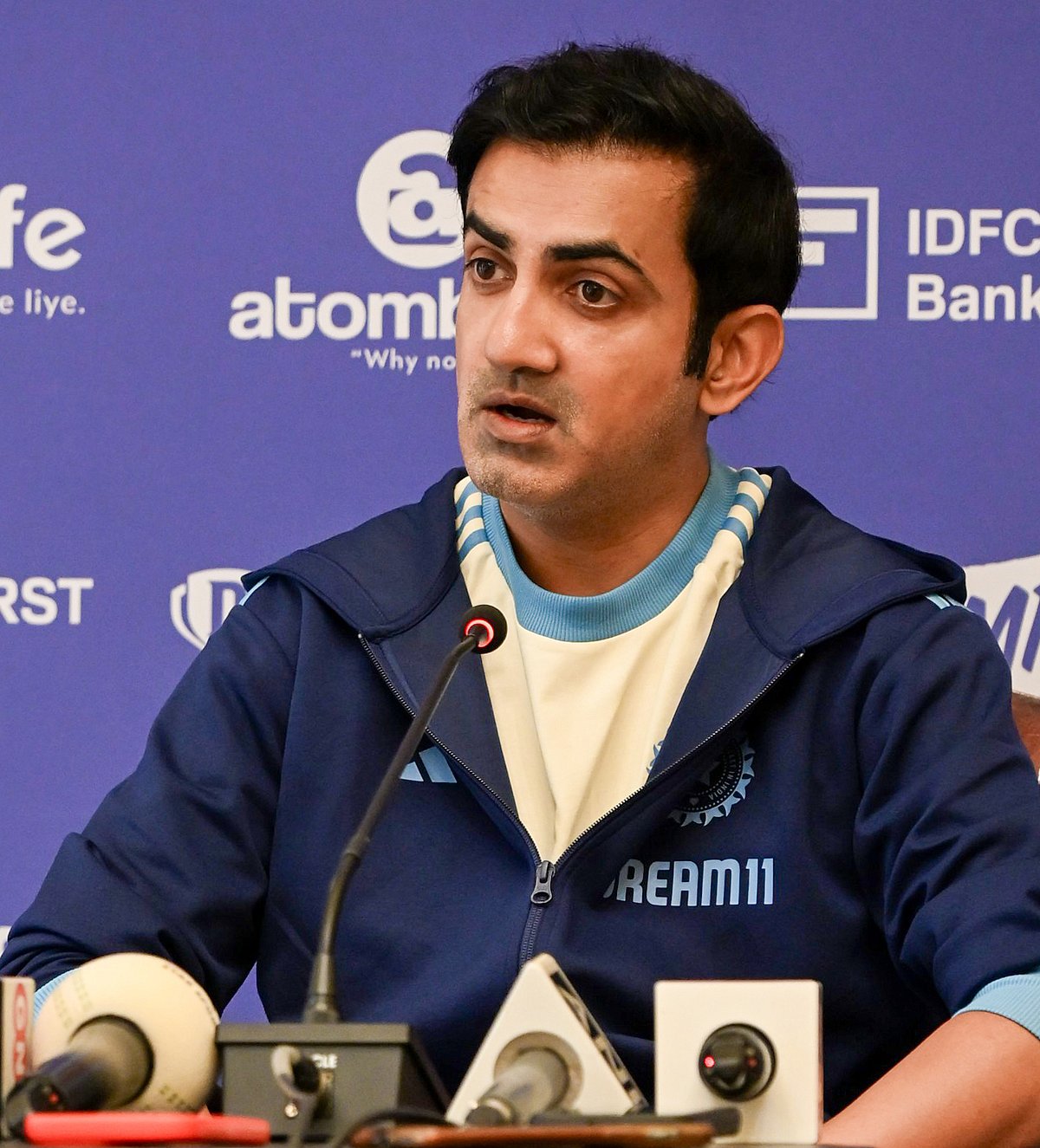 खेल: गंभीर पर भड़के मांजरेकर, बोले- न उनके पास शब्द हैं, न तमीज और IPL में इन 5 खिलाड़ियों पर लग सकती है रिकॉर्ड बोली