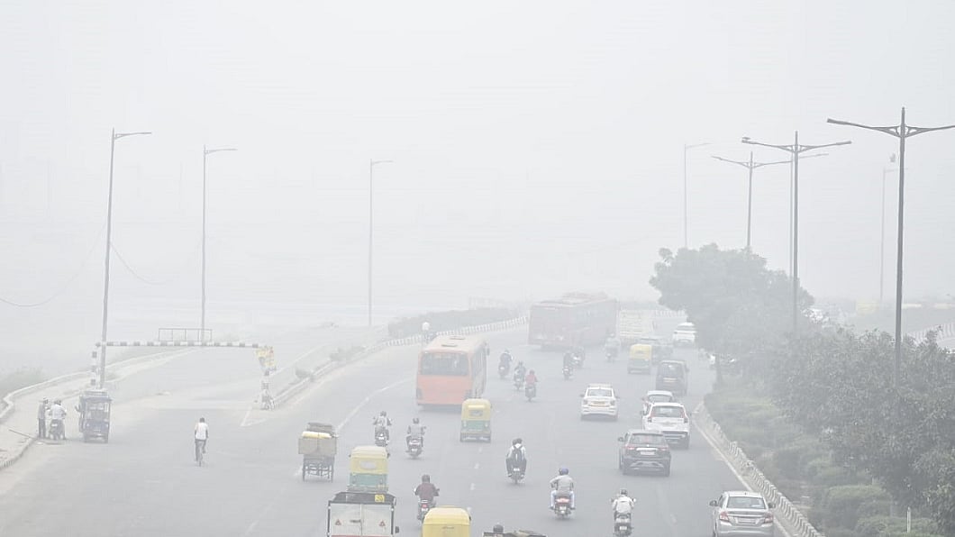 दिल्ली-NCR में प्रदूषण का कहर, कल से GRAP का चरण-3 लागू, जानें किन चीजों पर रहेगा प्रतिबंध (फोटोः विपिन)