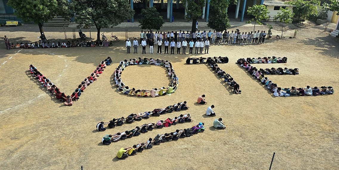 झारखंड चुनाव: दूसरे चरण में CM सोरेन, बाबूलाल मरांडी, कल्पना सोरेन समेत 10 दिग्गज मैदान में, जानें कौन कहां से लड़ रहा चुनाव