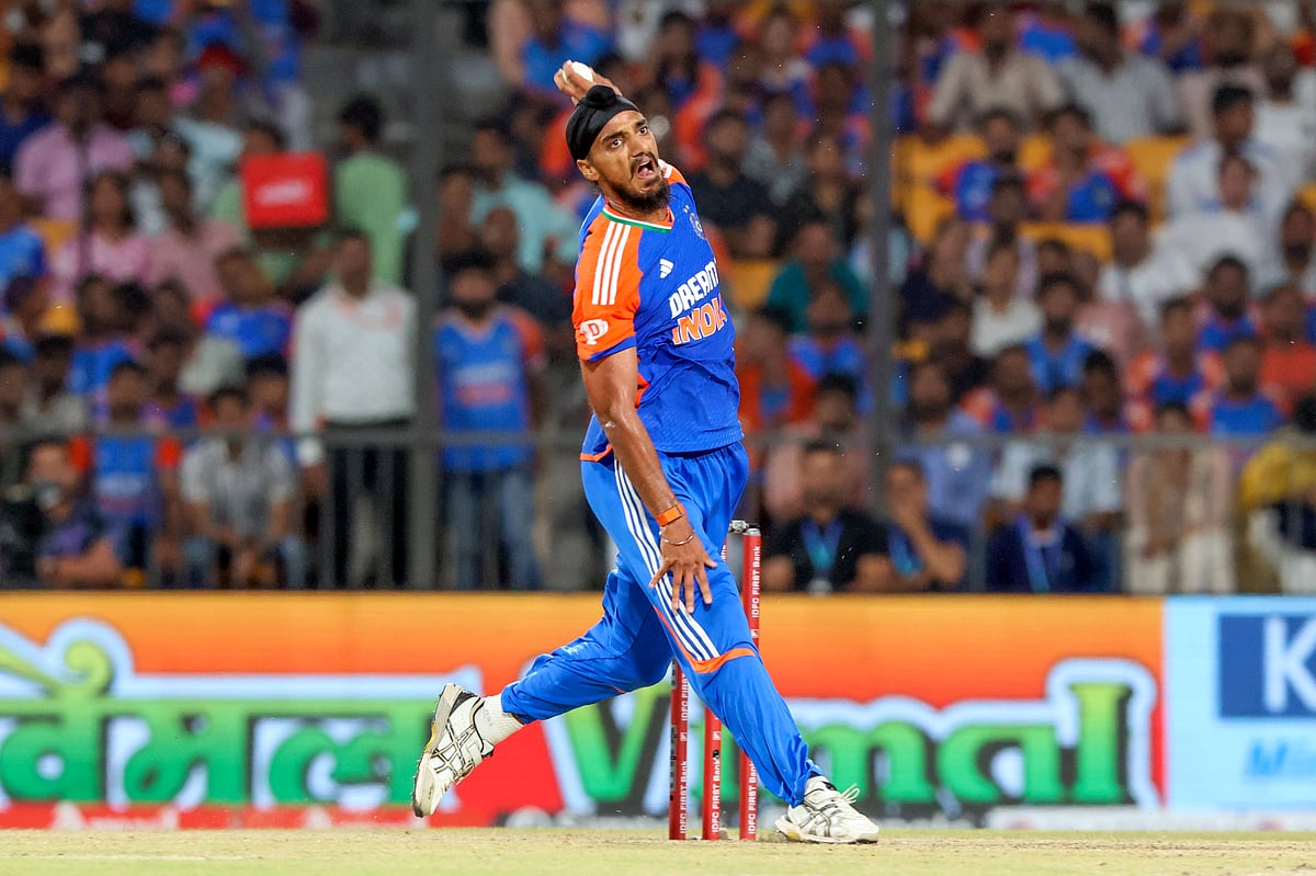 खेल: 'IPL नीलामी में इस खिलाड़ी को मिलेंगे 18 से 20 करोड़' और शास्त्री ने जडेजा को चुना मुख्य स्पिनर 
