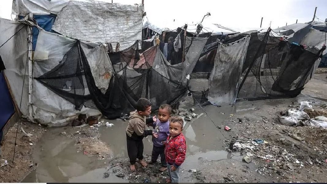 गाजा में जंग के बीच बाढ़ का खतरा, बढ़ेंगी मुश्किलें