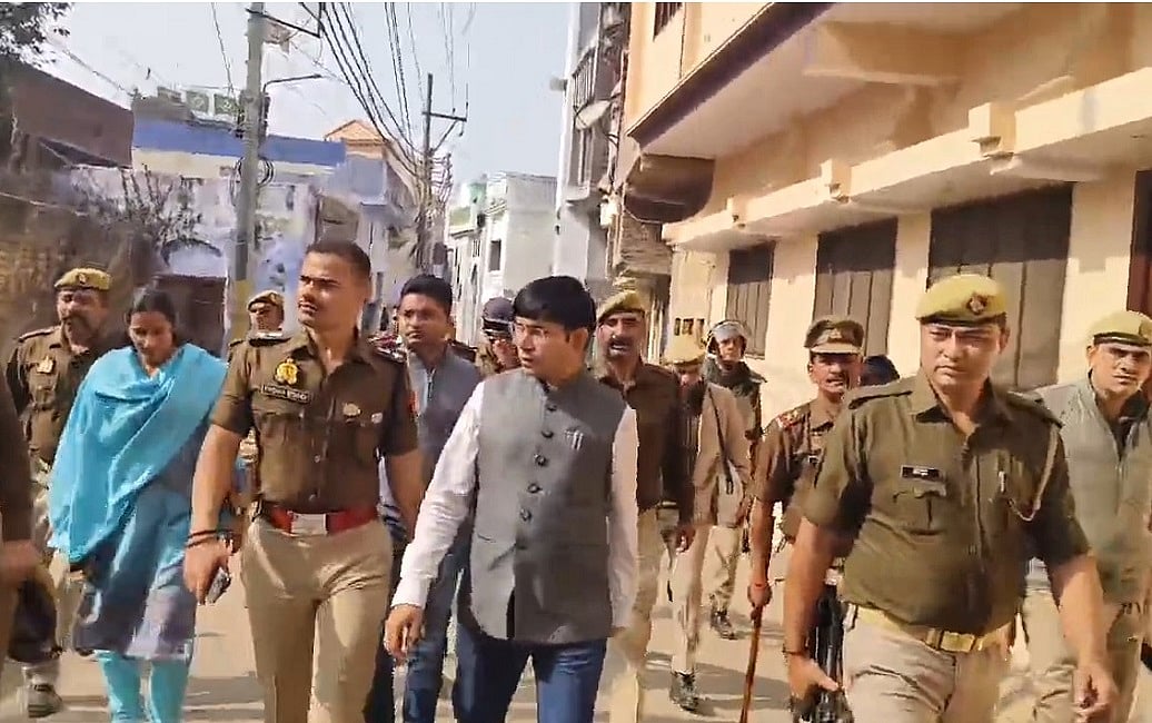 संभल हिंसा के बाद पहली जुमे की नमाज शांतिपूर्ण ढंग से निपटी, शहर के साथ पूरे राज्य में अलर्ट पर रही पुलिस